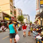 Saigon Holiday House