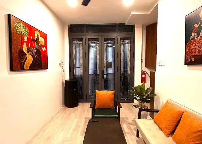Saigon Holiday House